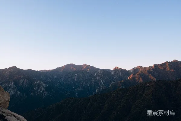 高清摄影 山巅的宁静