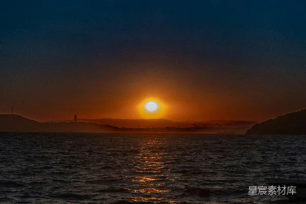 高清摄影 夕阳下的宁静海景