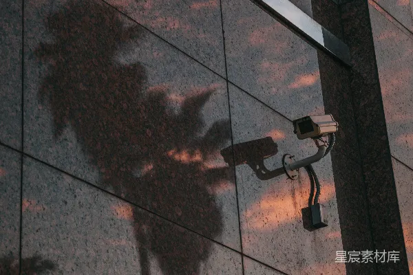 高清摄影 监控镜头与夕阳的倒影