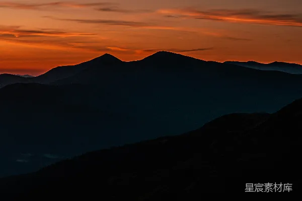 高清摄影 日落山峰剪影