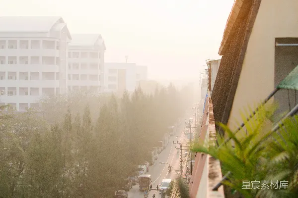 高清摄影 晨光中的城市街景