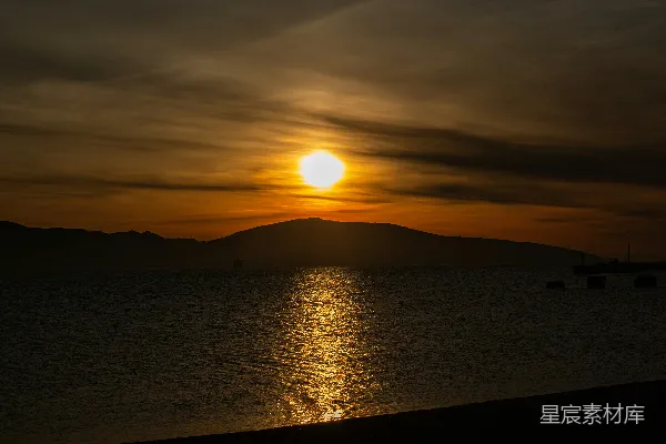 高清摄影 夕阳下的宁静海岸