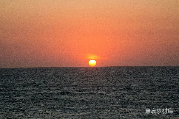 高清摄影 夕阳下的海平线