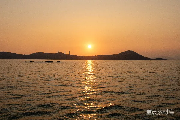 高清摄影 夕阳下的海面