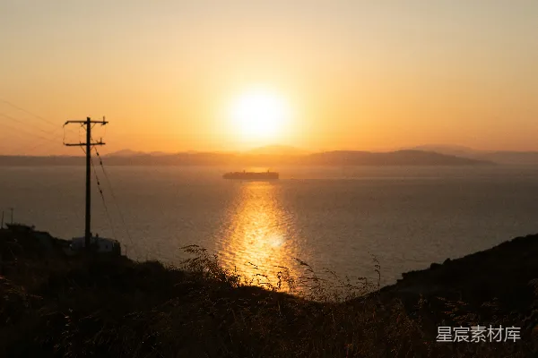 高清摄影 夕阳下的宁静海港