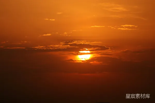高清摄影 夕阳西下，云海日落