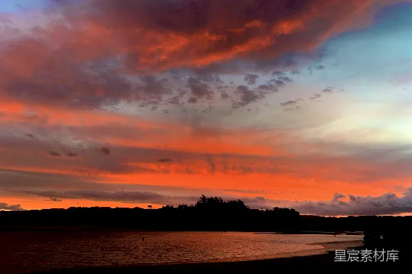 高清摄影 夕阳下的宁静海滩