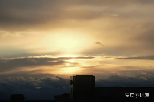 高清摄影 夕阳下的城市剪影