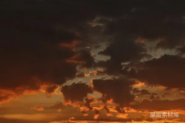 高清摄影 黄昏的云海与夕阳