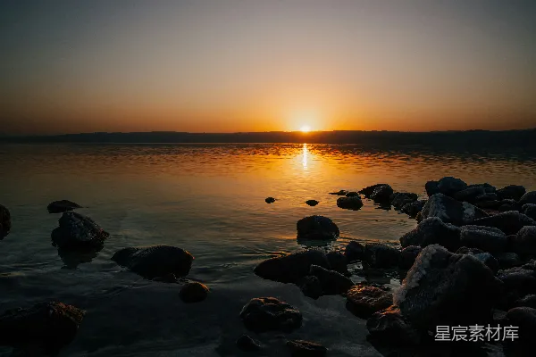 高清摄影 夕阳下的静谧海滩
