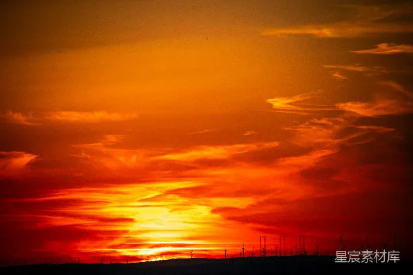 高清摄影 夕阳下的风车阵