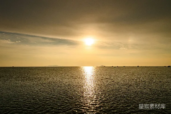 高清摄影 夕阳下的宁静海面