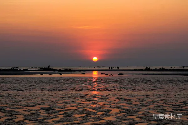 高清摄影 夕阳下的宁静海滩