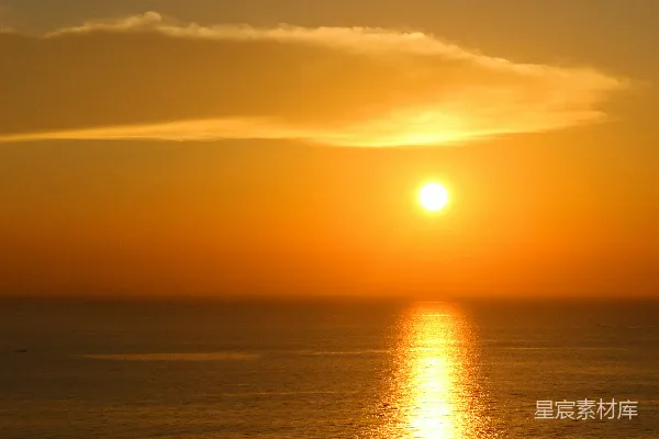 高清摄影 夕阳下的海平面