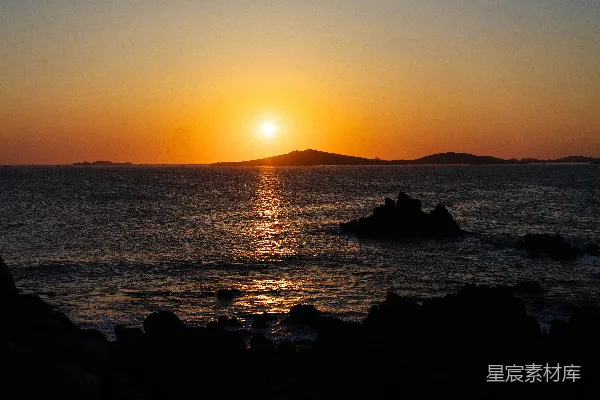 高清摄影 夕阳下的宁静海岸