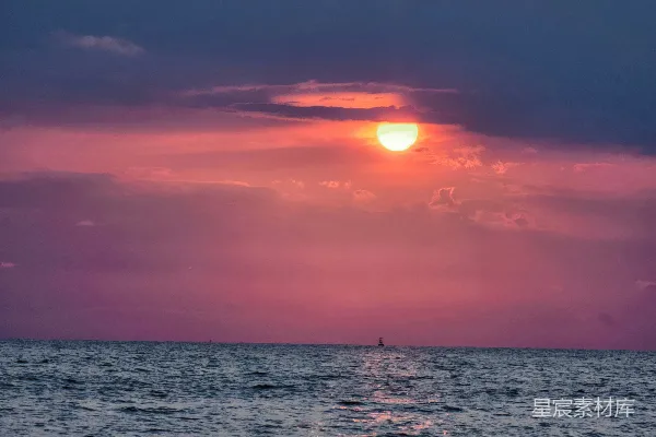 高清摄影 海天一色：壮丽的日落
