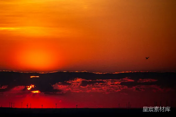 高清摄影 夕阳下的风车群