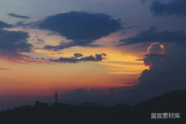 高清摄影 夕阳下的云彩