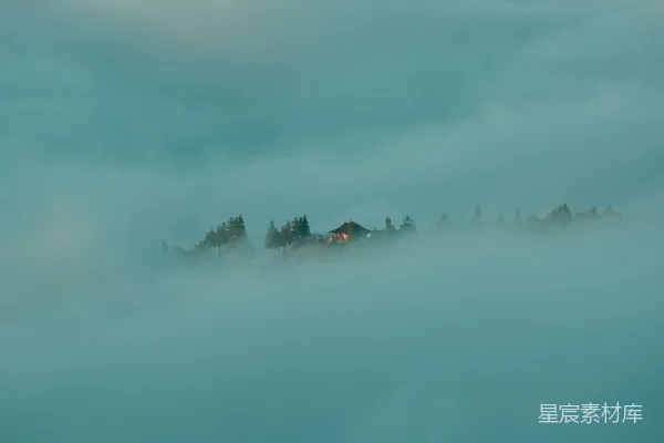 高清摄影 雾中的小屋