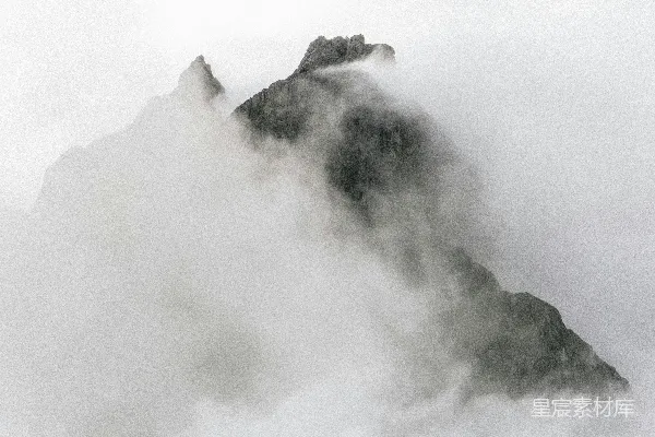 高清摄影 云海中的山峰