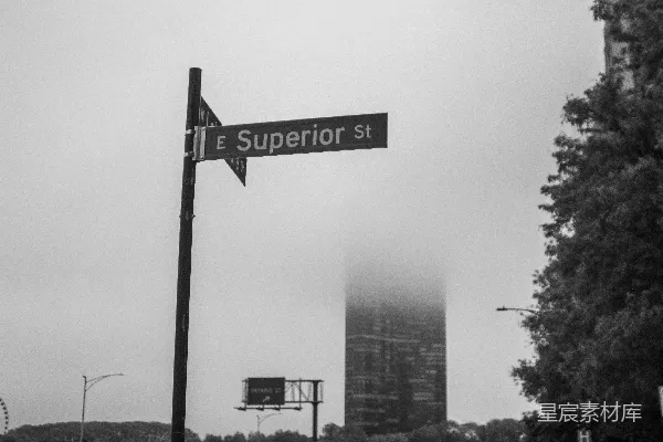 高清摄影 雾中的E Superior街