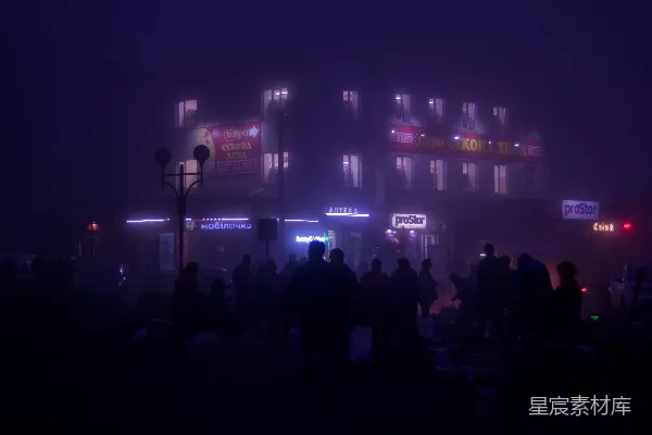 高清摄影 夜市上的雾