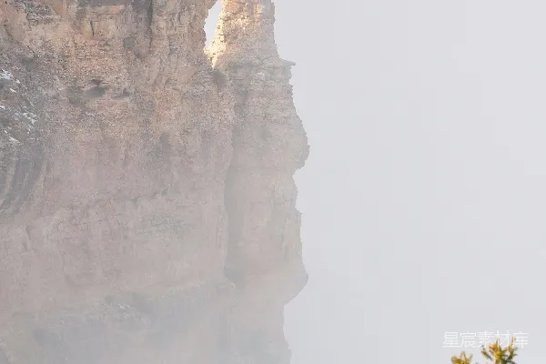 高清摄影 雾中奇峰