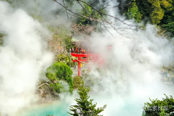高清摄影 雾气缭绕的神社