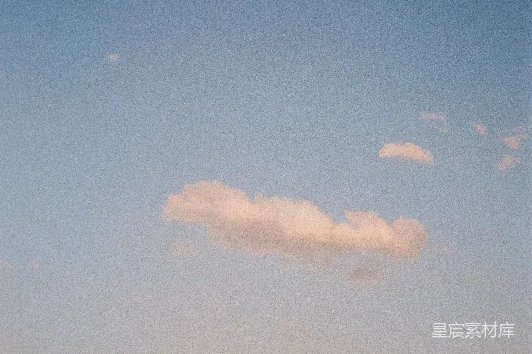 高清摄影 晨曦中的云彩