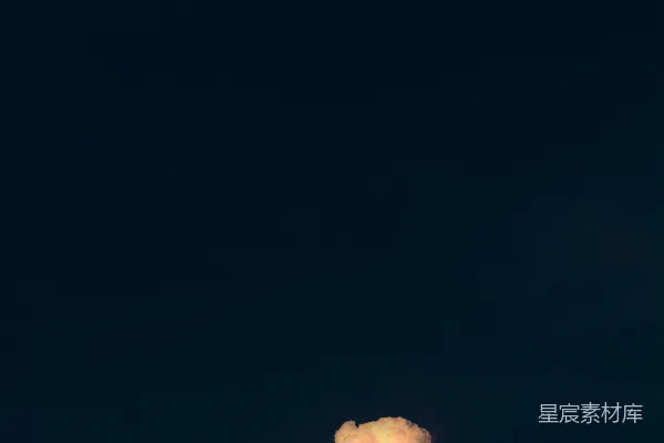 高清摄影 夜空中的火烧云