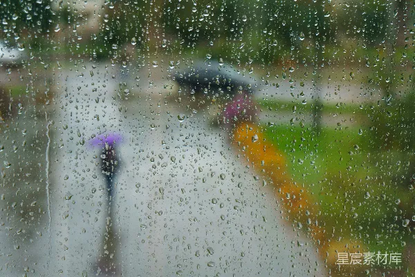 高清摄影 雨滴中的色彩世界