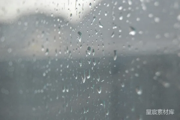 高清摄影 雨滴打湿的玻璃