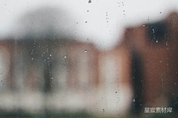 高清摄影 雨后窗户上的水滴