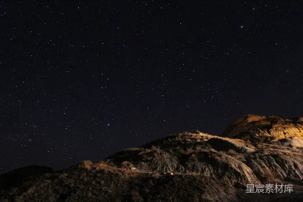 高清摄影 夜幕下的岩石星空