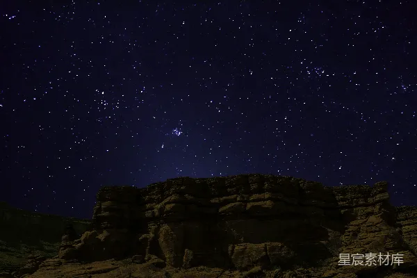 高清摄影 星空下的岩石