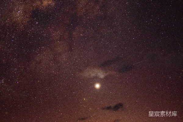 高清摄影 夜空下的银河与海岸