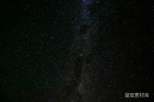 高清摄影 夜空下的银河