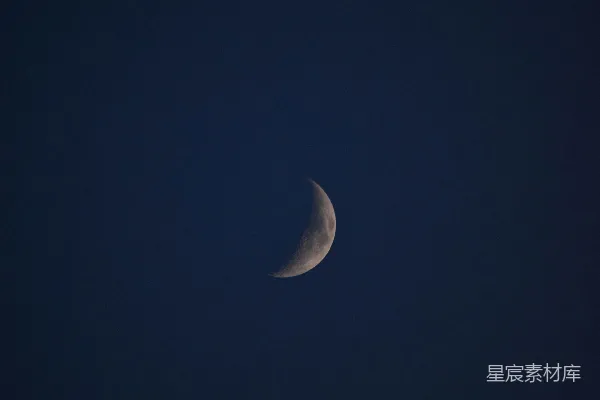 高清摄影 夜空中的新月