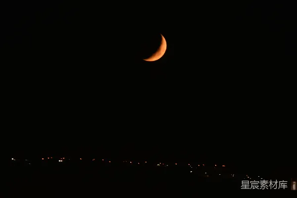 高清摄影 夜空中的新月