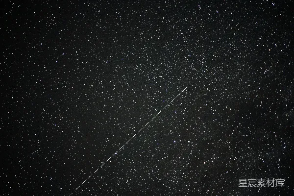 高清摄影 流星划过星空
