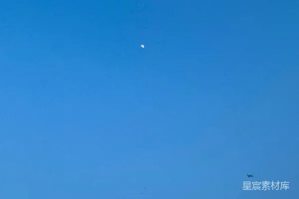 高清摄影 蓝天下的宁静与飞行