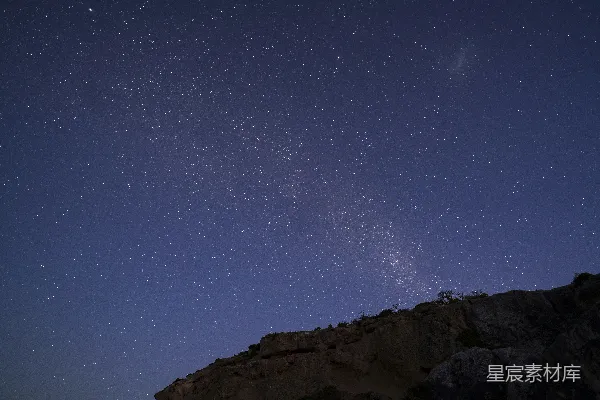 高清摄影 星空下的岩石