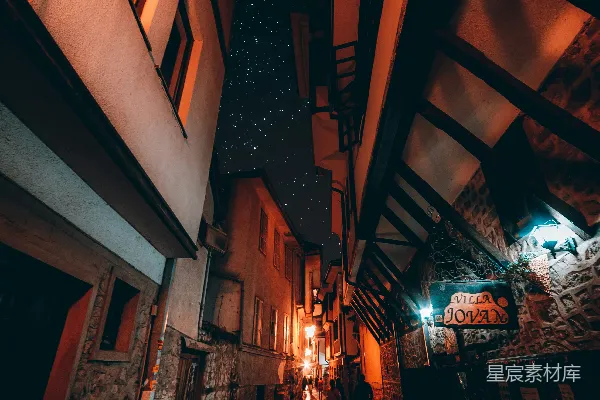 高清摄影 夜幕下的古老街道