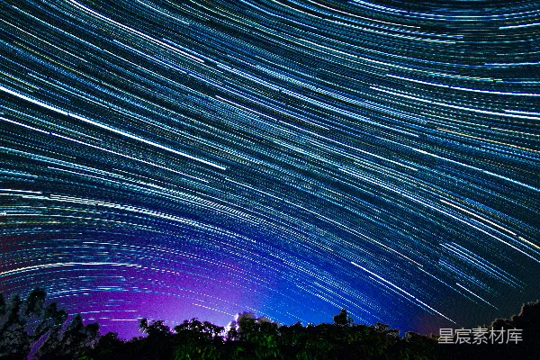 高清摄影 星轨下的夜空