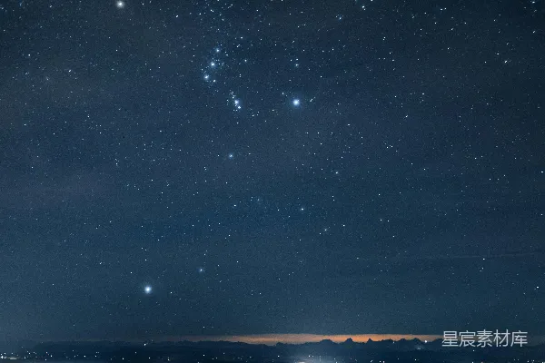 高清摄影 夜空下的星河与云海