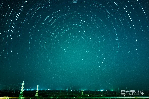 高清摄影 星空星轨下的工业夜景