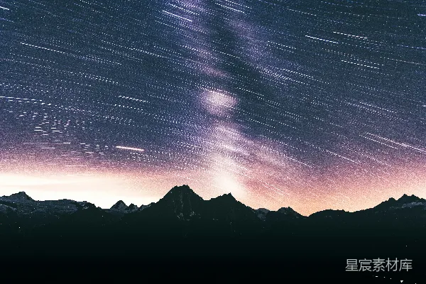 高清摄影 星轨下的山峰