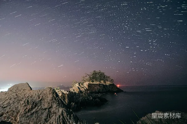 高清摄影 夜空下的岩石岛