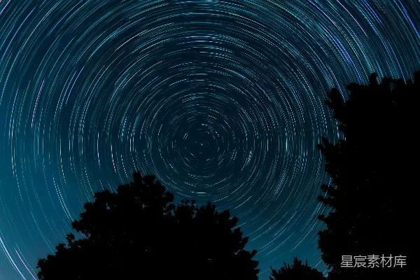 高清摄影 星轨下的夜空