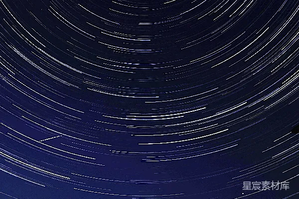 高清摄影 星轨：夜空中的旋转轨迹